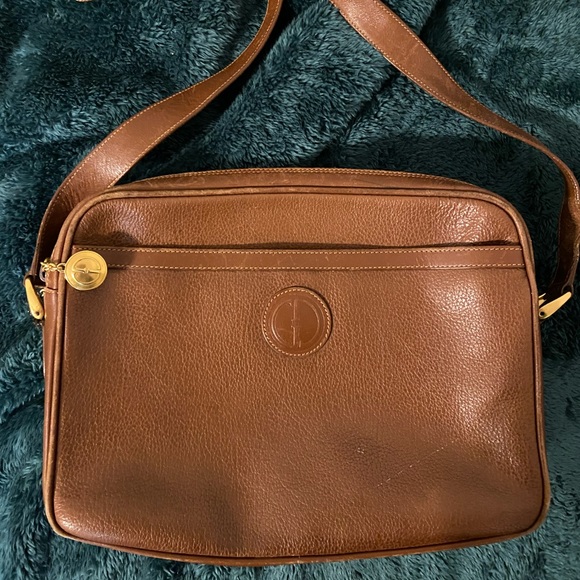 Gucci Handbags - Vintage Gucci leather bag!